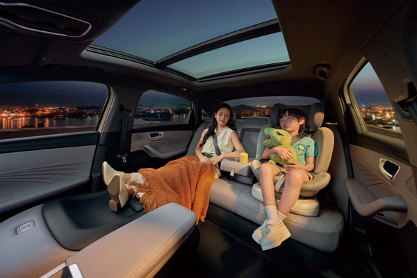 荣威M7 DMH重磅上市，限时美好价8.58万元起享新能源时代家轿王